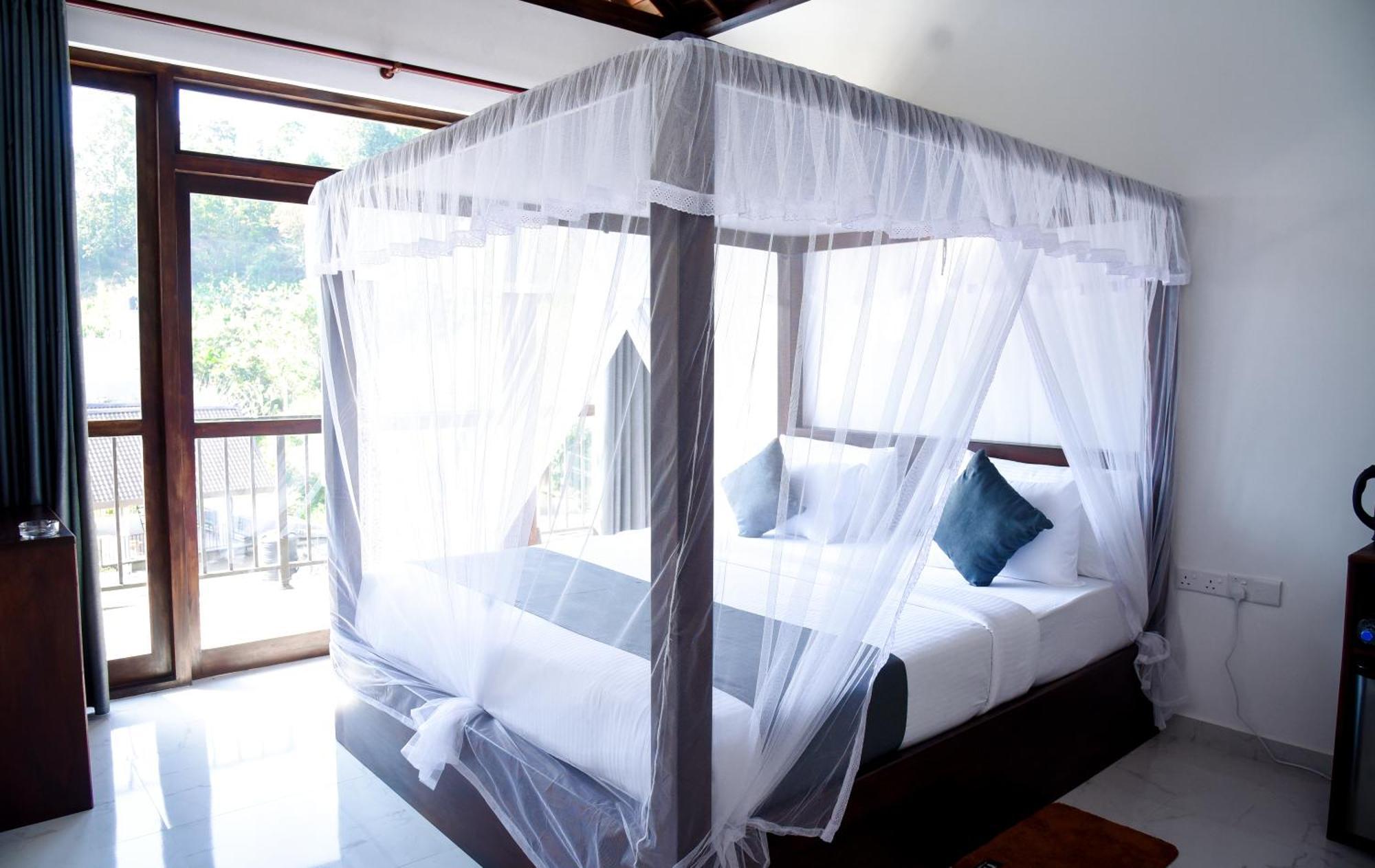 Ever Breeze Ella Hotel מראה חיצוני תמונה
